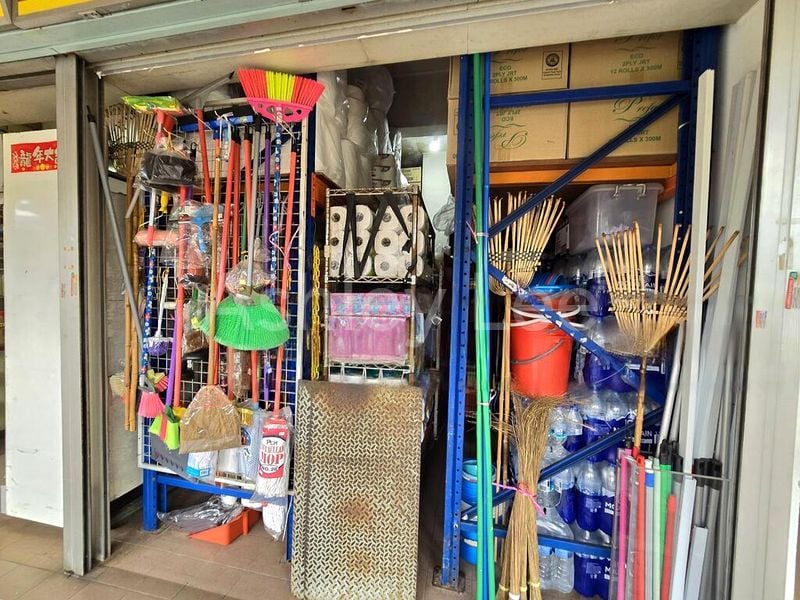 Shop / Shophouse for Rent: Tessensohn Road - Image 2