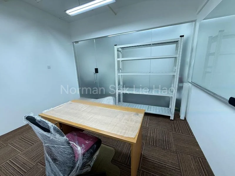 Light Industrial (B1) for Rent: Trivex - Image 2