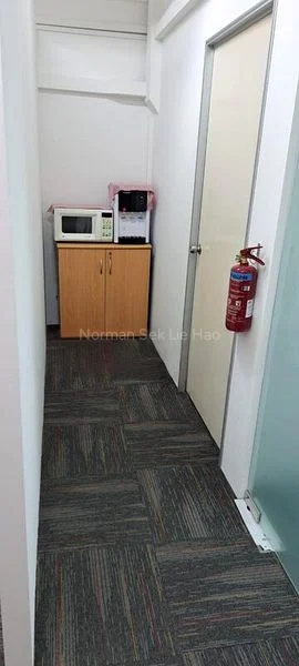 Light Industrial (B1) for Rent: Trivex - Image 1