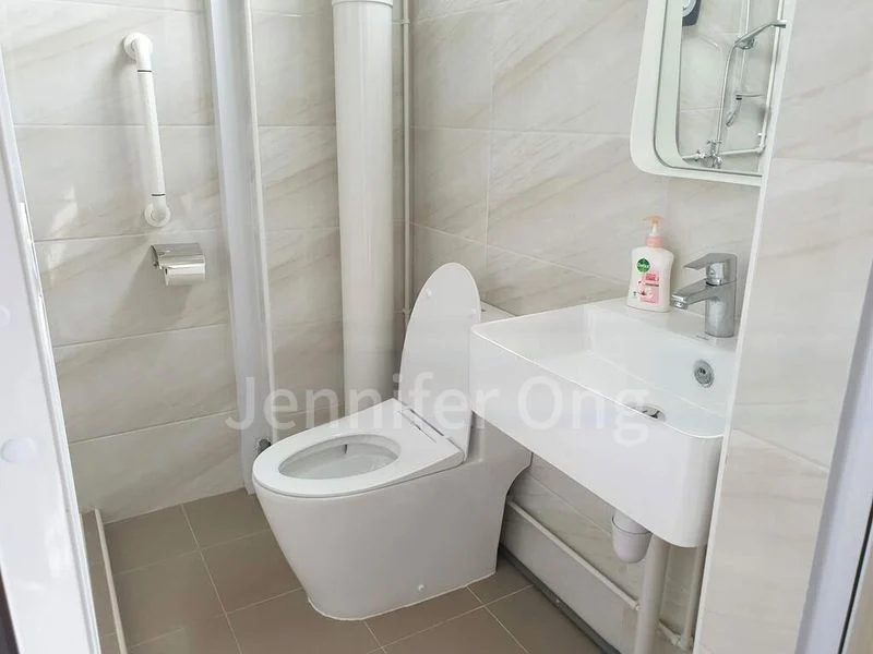 4 Room (4A) HDB for Sale in 13 Toh Yi Drive - Image 9