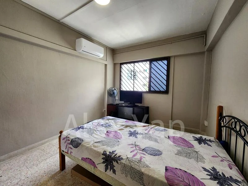 4 Room (4A) HDB for Rent in  141 Tampines Street 12 - Image 4