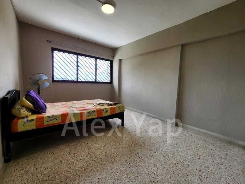 4 Room (4A) HDB for Rent in  141 Tampines Street 12 - Image 5