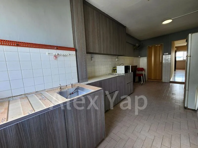 4 Room (4A) HDB for Rent in  141 Tampines Street 12 - Image 10