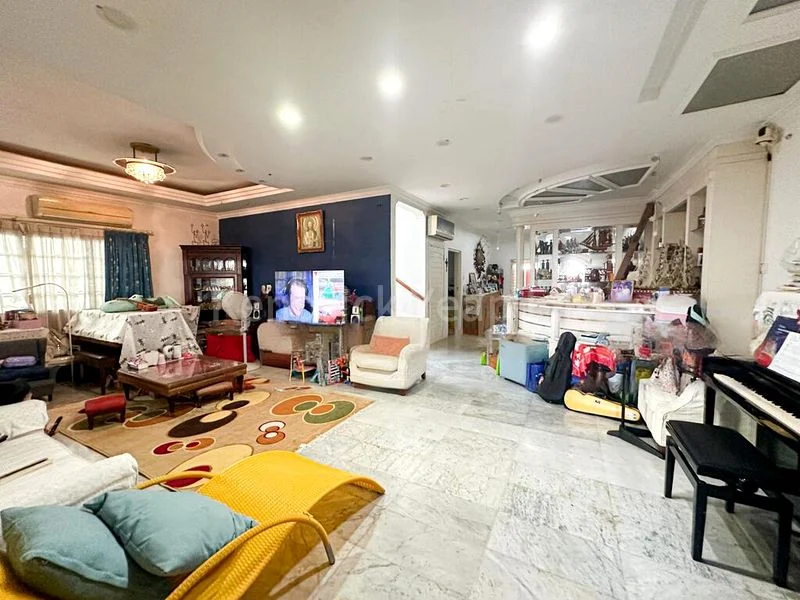 4 Bed Semi-Detached House (Landed) for Sale in Sunbird Park - Image 1