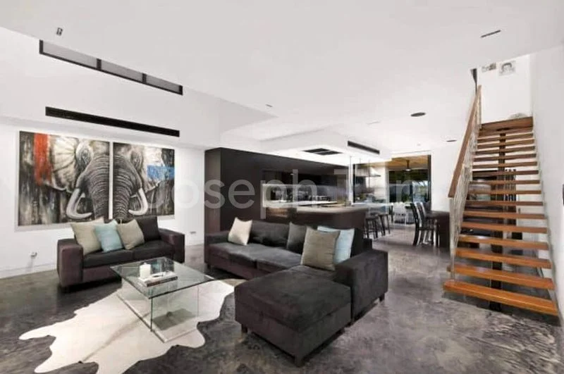 5 Bed Semi-Detached House (Landed) for Sale in  Kim Lin Park - Image 1