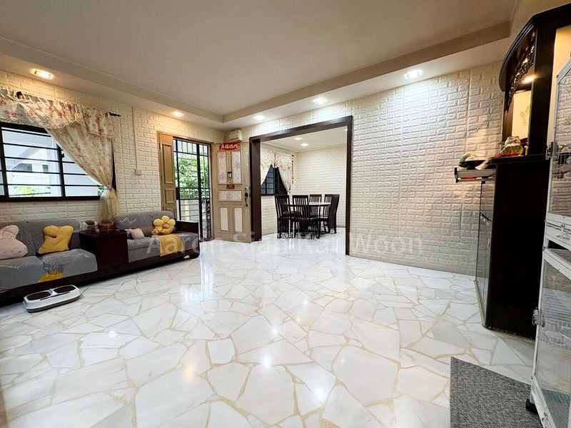 4 Room (4A) HDB for Sale in  668 Choa Chu Kang Crescent - Image 2