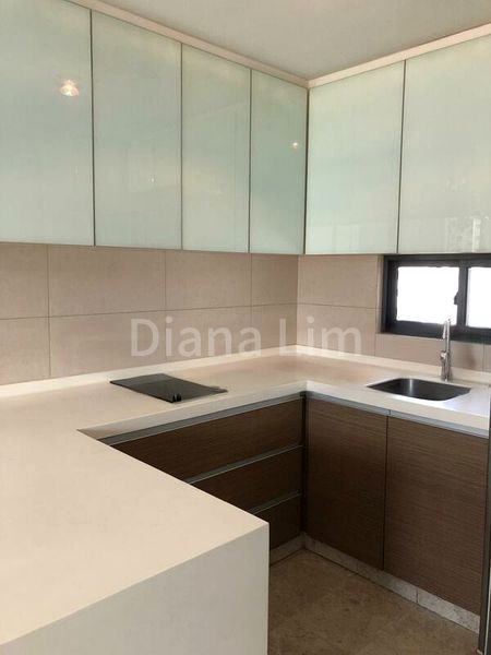 4 Bed Condo for Rent in  Montebleu - Image 9