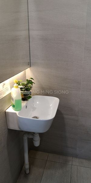 Office for Rent: Two well-fitted business spaces, 675/700 sq ft, near Bartley MRT - Image 6