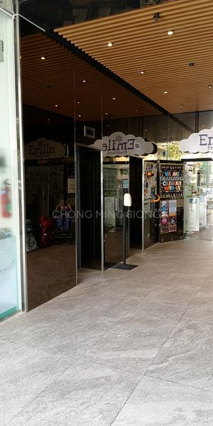 Office for Rent: Two well-fitted business spaces, 675/700 sq ft, near Bartley MRT - Image 17