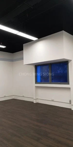Office for Rent: Two well-fitted business spaces, 675/700 sq ft, near Bartley MRT - Image 23