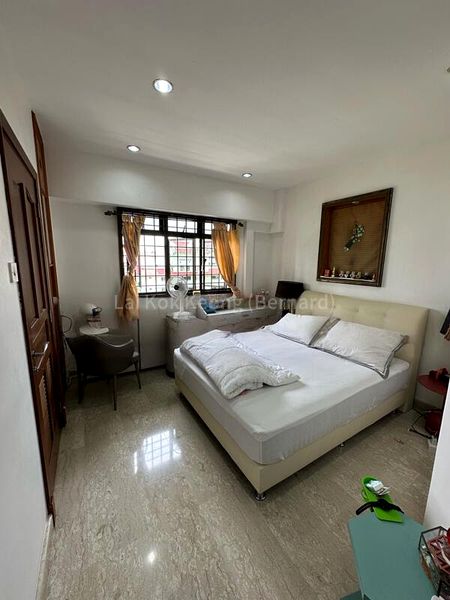 Executive HDB for Sale in  677 Choa Chu Kang Crescent - Image 4