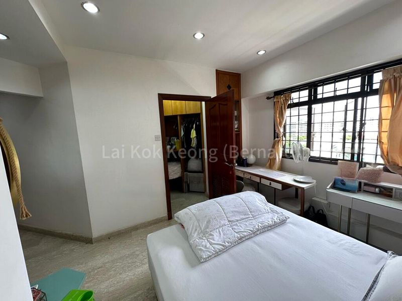 Executive HDB for Sale in  677 Choa Chu Kang Crescent - Image 5