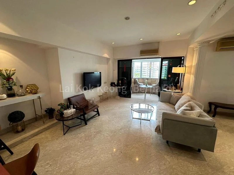 Executive HDB for Sale in  677 Choa Chu Kang Crescent - Image 11