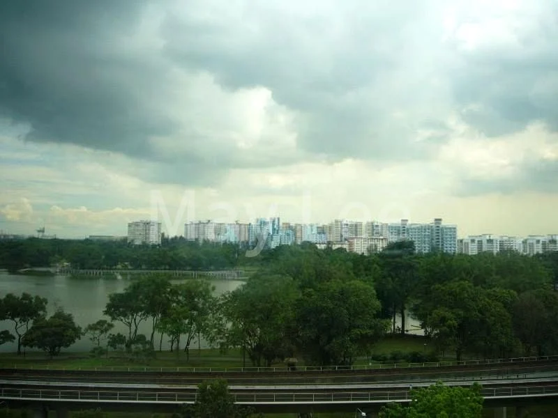 3 Bed Condo for Rent in The Lakeshore - Image 3