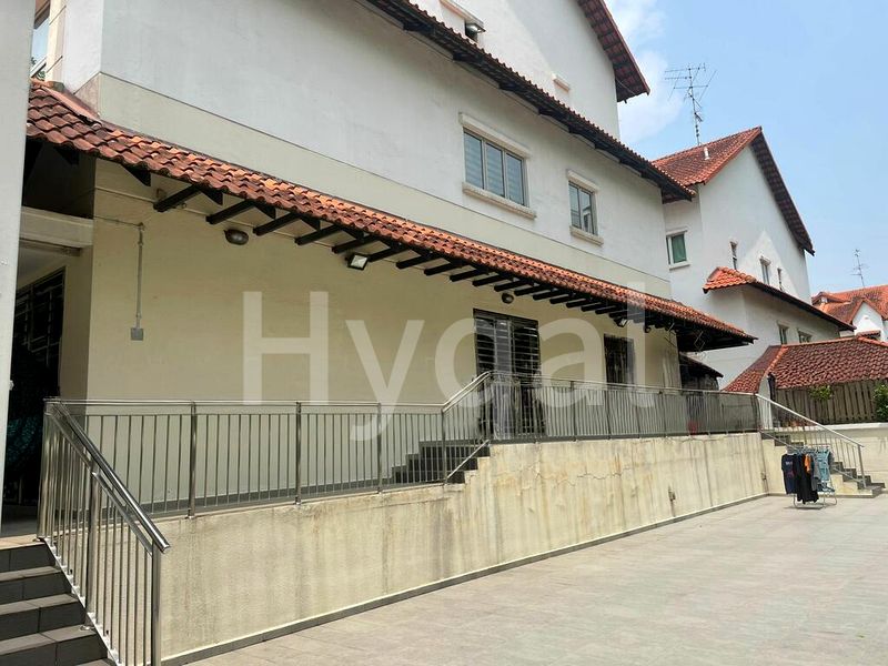 6 Bed Corner Terrace (Landed) for Sale in  Bulim Drive - Image 19