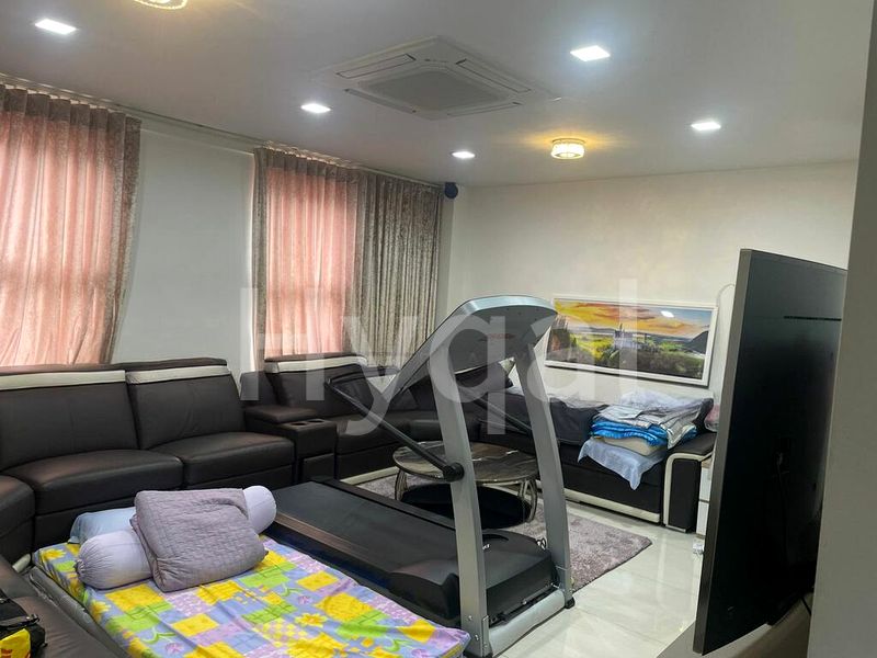 6 Bed Corner Terrace (Landed) for Sale in  Bulim Drive - Image 4