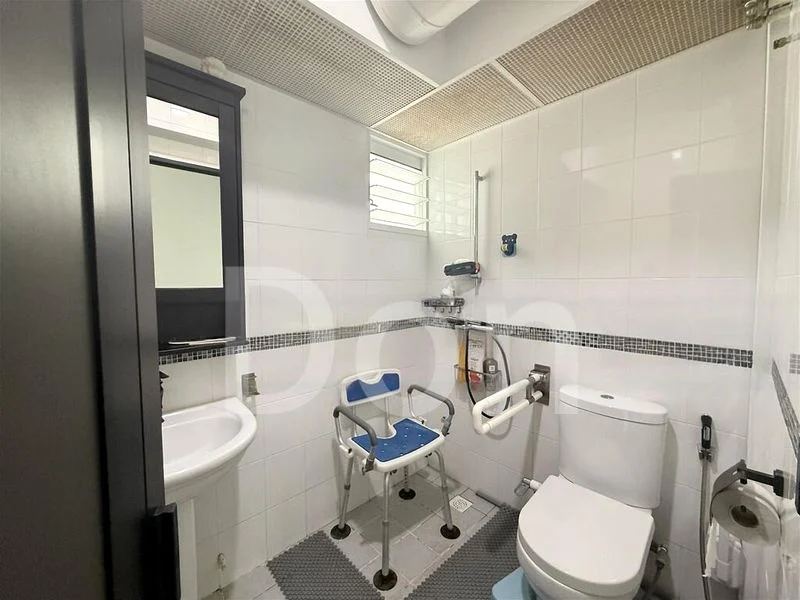 4 Room (4A) HDB for Sale in 316B Yishun Avenue 9 - Image 5