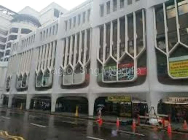 Office for Rent: Peninsula Plaza - Image 2