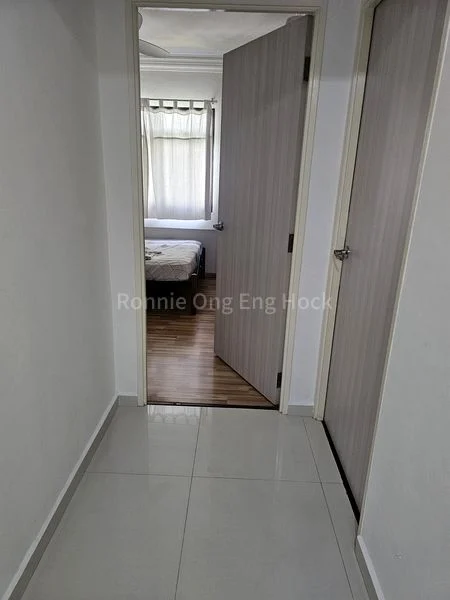 Common Room (HDB) for Rent in  250A Compassvale Street - Image 6