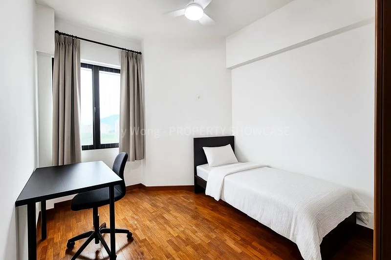 3 Bed Condo for Rent in  Simsville - Image 4