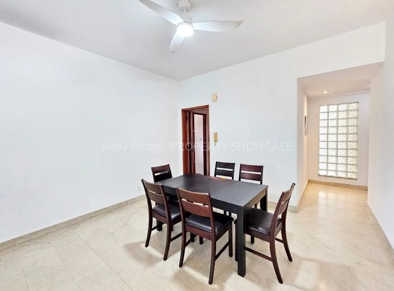 3 Bed Condo for Rent in  Simsville - Image 2