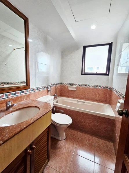 3 Bed Condo for Rent in  Simsville - Image 7