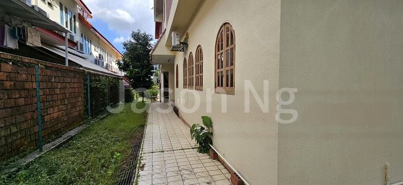 4 Bed Semi-Detached House (Landed) for Sale in  Sommerville Road - Image 4