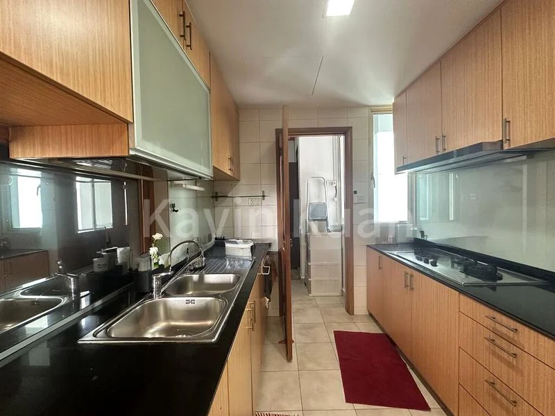 3 Bed Condo for Rent in  Sunglade - Image 7