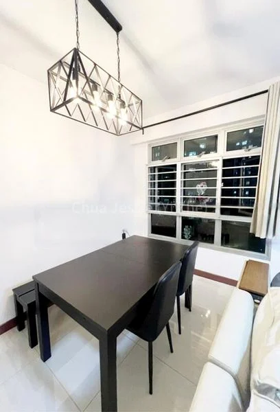 5 Room (5I) HDB for Sale in 443D Fajar Road - Image 3