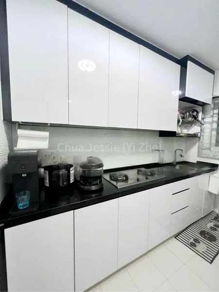 5 Room (5I) HDB for Sale in 443D Fajar Road - Image 6