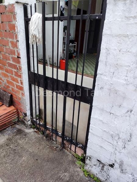 5 Bed Terraced House (Landed) for Sale in LHK 3 - Image 11