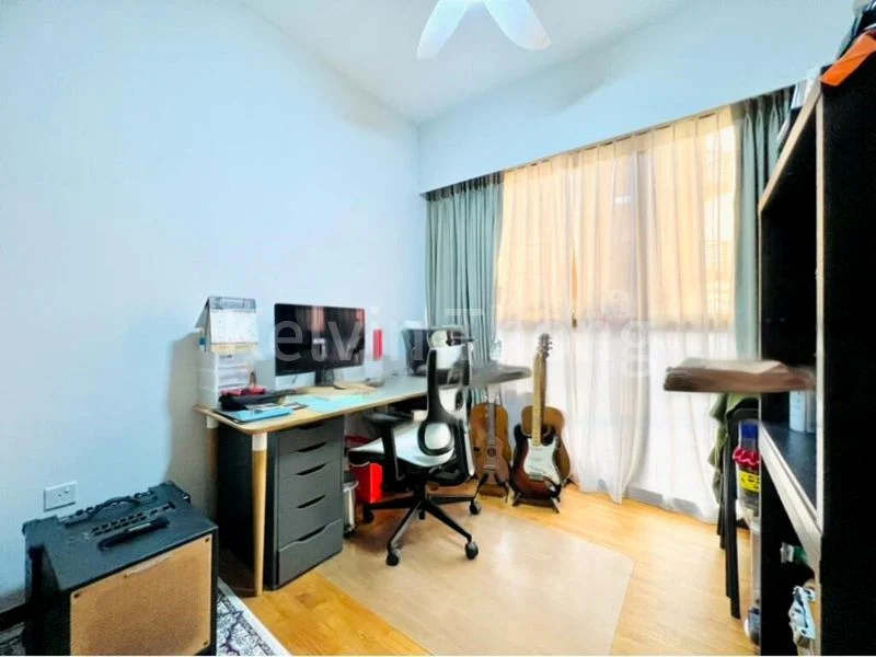 4 Bed Apartment (Condo) for Rent in  Seaside Residences - Image 9