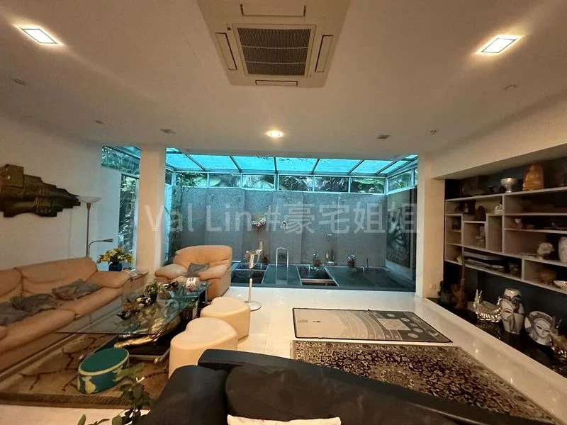 7 Bed Bungalow (Landed) for Sale in  Kim Lin Park - Image 4