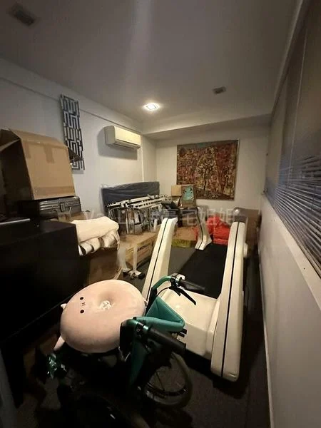 7 Bed Bungalow (Landed) for Sale in  Kim Lin Park - Image 1