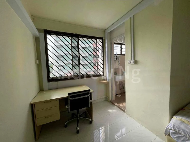 Master Room (HDB) for Rent in 430 Bukit Panjang Ring Road - Image 4