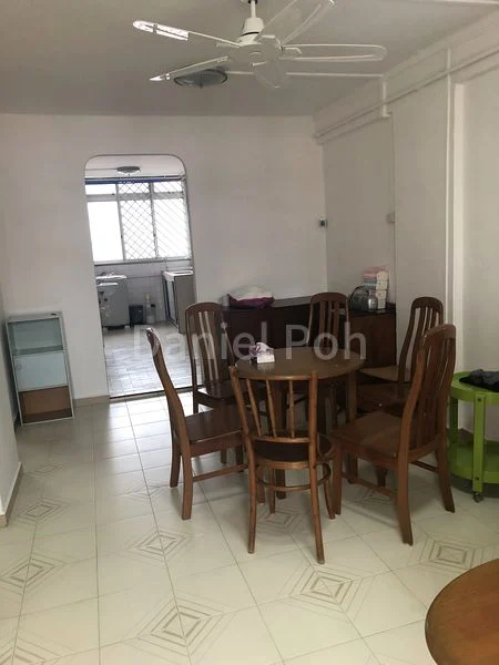 3 Room (3I) HDB for Sale in 306 Serangoon Avenue 2 - Image 2