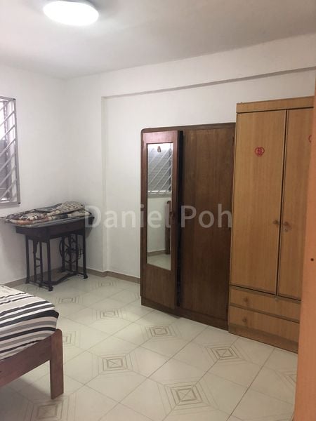3 Room (3I) HDB for Sale in 306 Serangoon Avenue 2 - Image 4