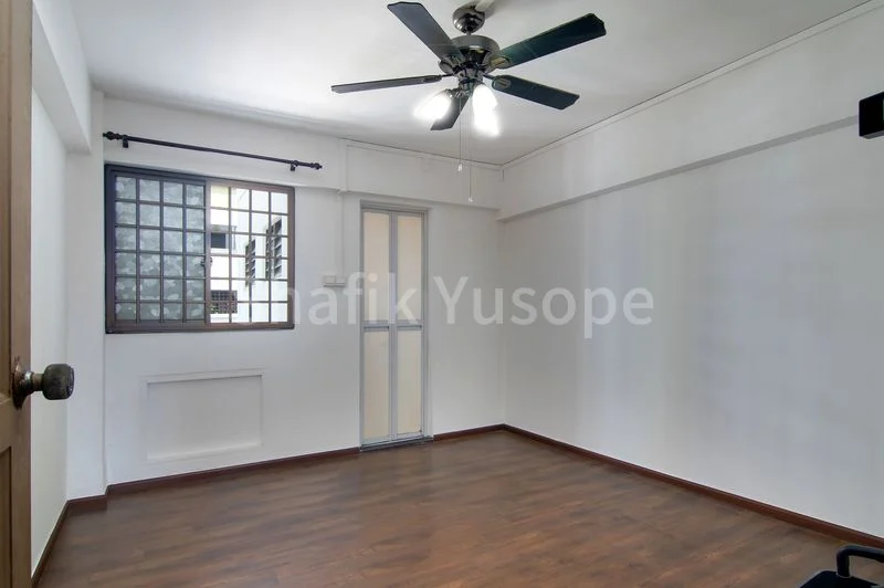 4 Room (4S) HDB for Sale in  609 Yishun Street 61 - Image 8