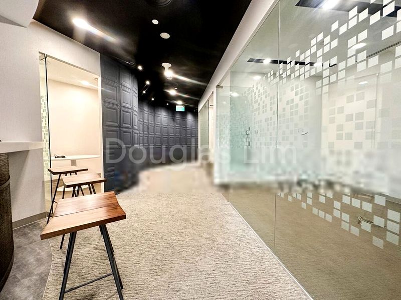 Office for Rent: Plus 2,000 Sq Ft Office/Shop on Main Street, Downtown Complex - Image 4