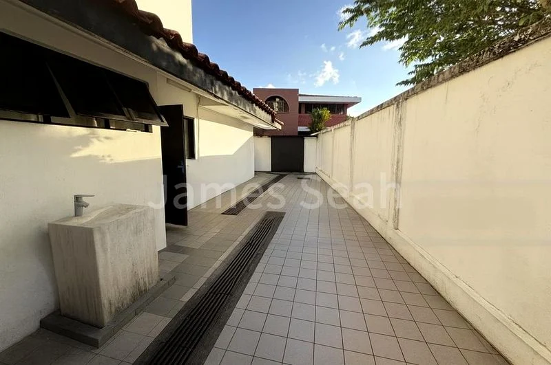 4 Bed Corner Terrace (Landed) for Sale in  Jalan Tani - Image 9