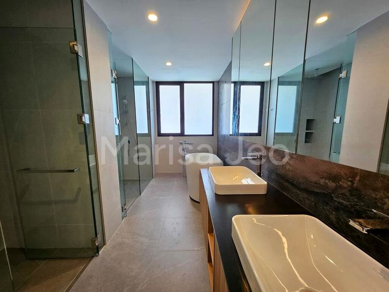 5 Bed Semi-Detached House (Landed) for Sale in  Hong Kong Park - Image 8