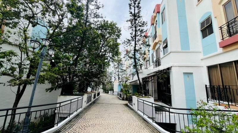 Master Room (Condo) for Rent in  D'manor - Image 3