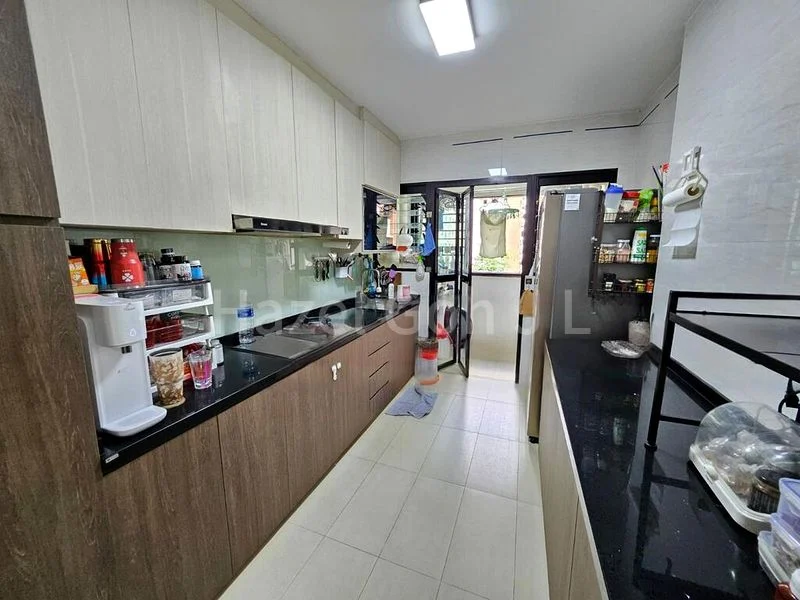 4 Room (4A) HDB for Sale in  996A Buangkok Crescent - Image 9