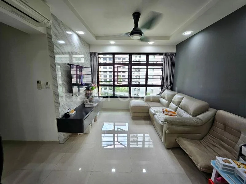 4 Room (4A) HDB for Sale in  996A Buangkok Crescent - Image 2