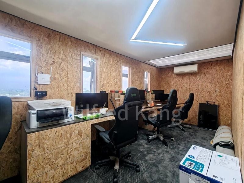 Light Industrial (B1) for Rent: Eldix - Image 3