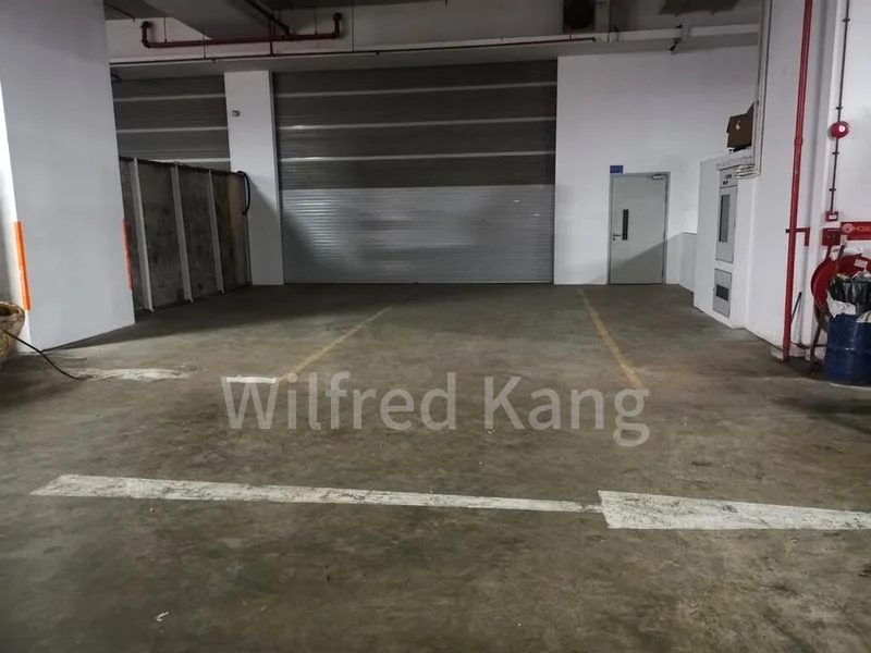 Light Industrial (B1) for Rent: Eldix - Image 8