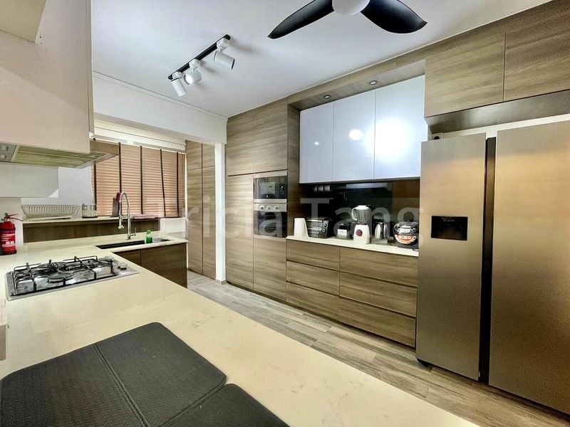 Executive HDB for Rent in  497D Tampines Street 45 - Image 4