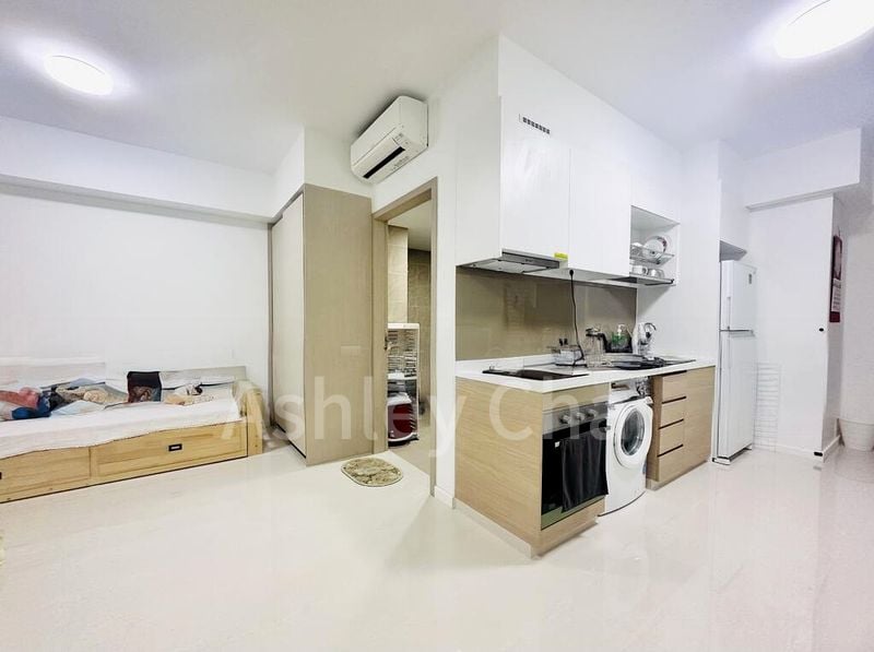 Room (Condo) for Rent in Treasure at Tampines - Image 3