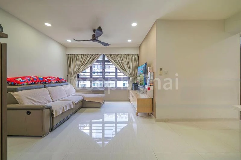 4 Room (4A) HDB for Sale in  274B Compassvale Bow - Image 1