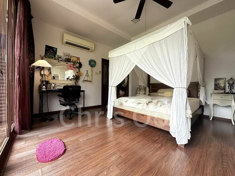 6 Bed Semi-Detached House (Landed) for Sale in  Sembawang Straits Estate - Image 1